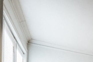 South Shore Apartments for rent in Chicago | 7700 S Kingston Living Room